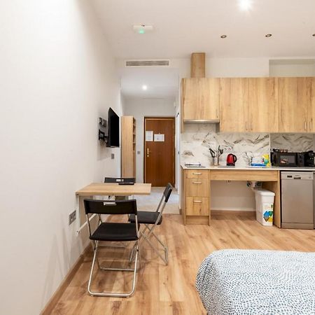 1 Bedroom 1 Bathroom Furnished - Justicia - Modern - Mintystay Madri Exterior foto