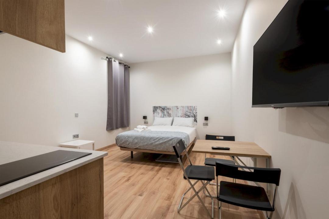 1 Bedroom 1 Bathroom Furnished - Justicia - Modern - Mintystay Madri Exterior foto